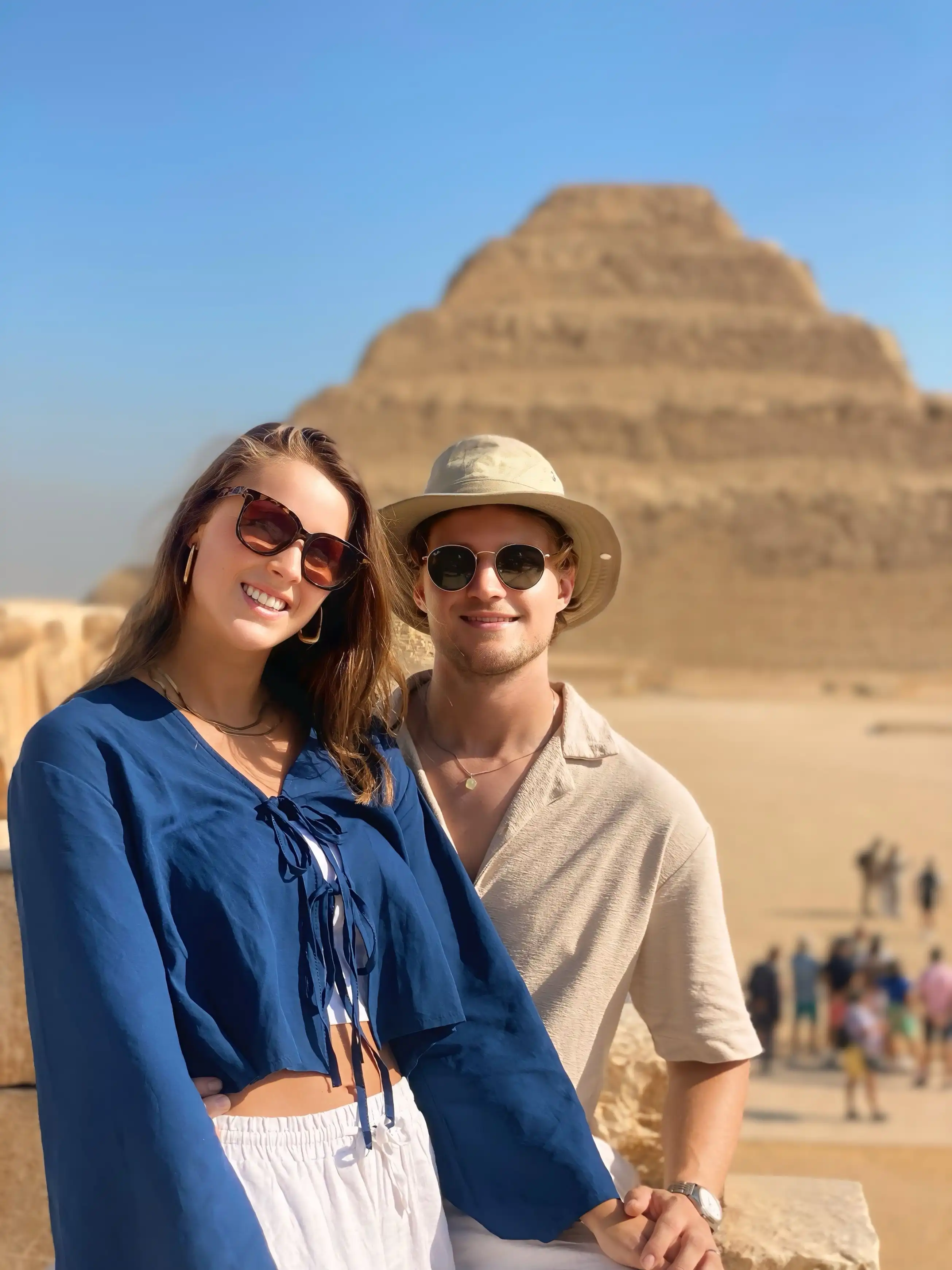 Package: GIZA TOUR